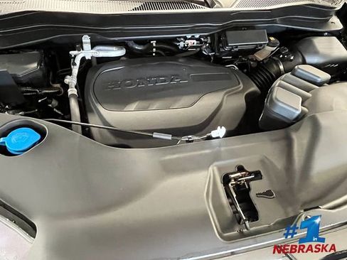 New 2026 Honda Ridgeline Black Edition image 11