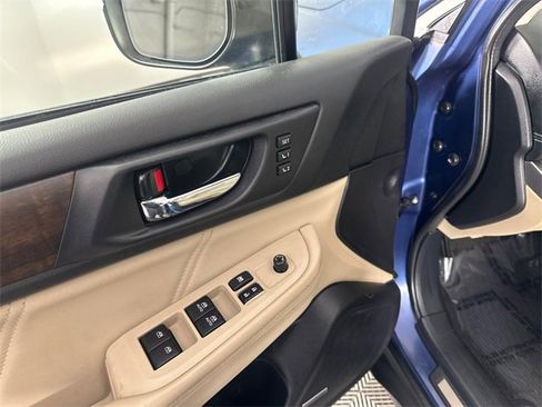 Used 2019 Subaru Outback 3.6R Limited image 20