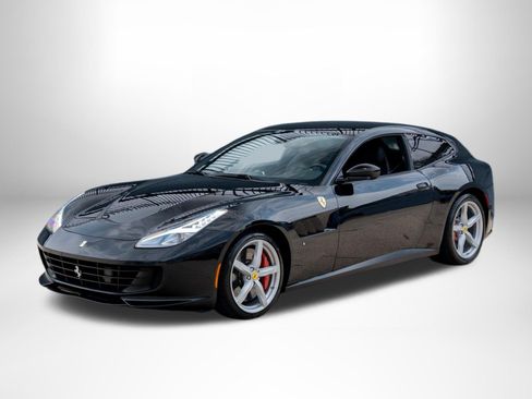 Used 2020 Ferrari GTC4Lusso T RWD image 4