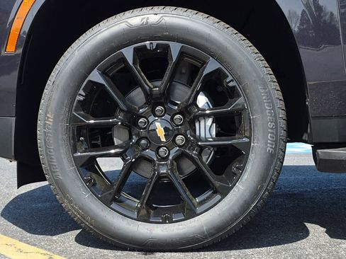 New 2026 Chevrolet Suburban High Country w/ Sun And Tow Package AWD/4WD image 6