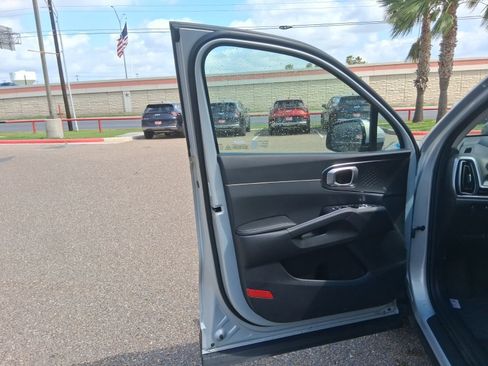 New 2026 Kia Sorento S w/ S Panoramic Sunroof Package FWD image 15