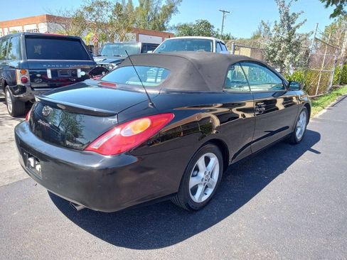 Used 2004 Toyota Solara SE FWD image 2