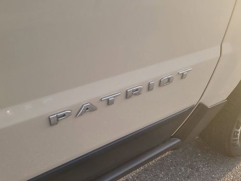 Used 2017 Jeep Patriot High Altitude image 6