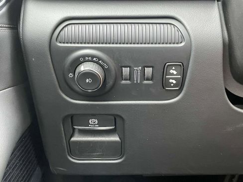 Used 2024 Jeep Grand Wagoneer L Series II w/ Quick Order Packagew 28T image 29