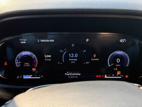 Used 2023 Jeep Wagoneer L Series III w/ Preferred Equipment Group image 11