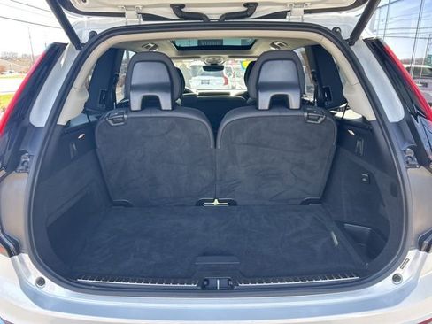 Certified 2025 Volvo XC90 B6 Plus AWD/4WD image 11