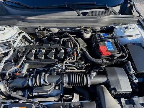 Used 2022 Honda Accord Sport image 30