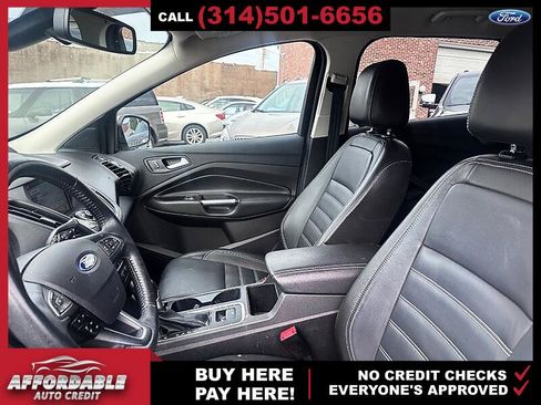 Used 2017 Ford Escape Titanium FWD image 10
