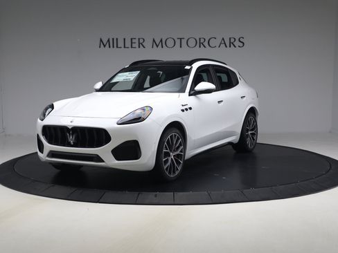 Used 2026 Maserati Grecale Modena AWD/4WD image 11