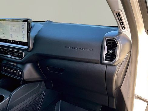 Certified 2025 Ford Bronco Sport Outer Banks w/ Outer Banks Tech Package+ AWD/4WD image 17