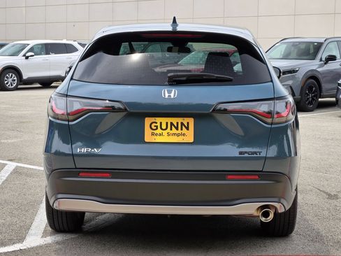 Used 2025 Honda HR-V Sport image 4