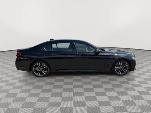 Used 2022 BMW 750i xDrive w/ M Sport Package AWD/4WD image 6