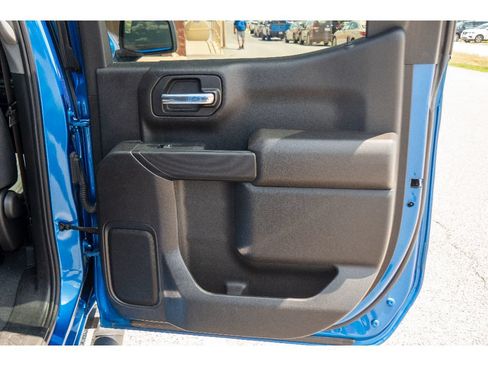 Used 2023 Chevrolet Silverado 1500 Custom w/ LPO, Dark Essentials Package AWD/4WD image 19