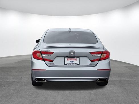 Used 2018 Honda Accord Sport image 5