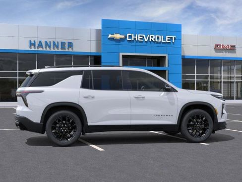 New 2026 Chevrolet Traverse LT FWD image 5