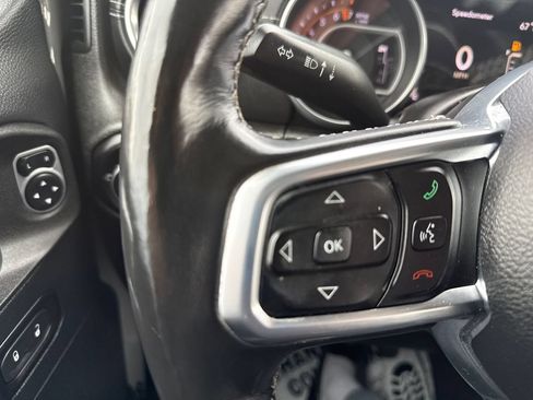 Used 2018 Jeep Wrangler Unlimited Sahara w/ Dual Top Group AWD/4WD image 24