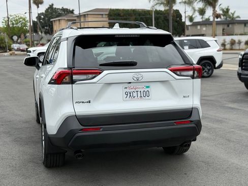 Used 2025 Toyota RAV4 XLE Premium w/ Weather Package FWD image 9