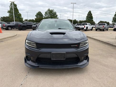 Used 2019 Dodge Charger GT RWD image 2