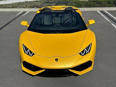 Used 2017 Lamborghini Huracan LP 610-4 AWD/4WD image 4