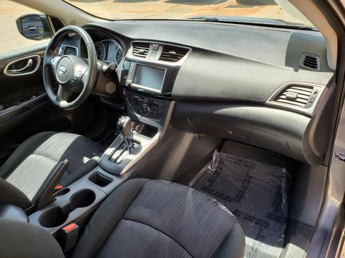 Used 2019 Nissan Sentra SV FWD image 29