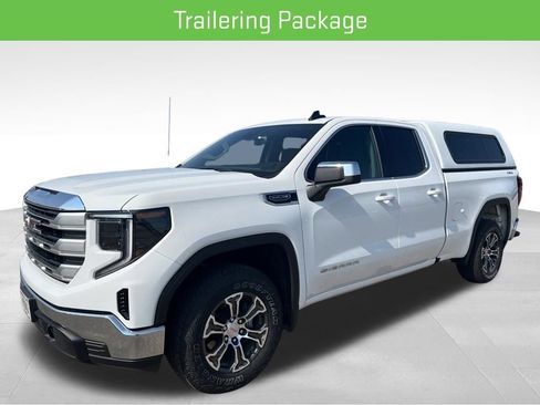 Used 2025 GMC Sierra 1500 SLE AWD/4WD image 11