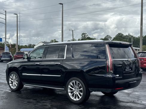 Used 2020 Cadillac Escalade ESV Luxury RWD image 6