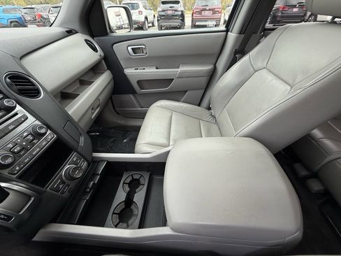 Used 2012 Honda Pilot Touring image 29