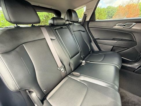 Used 2025 Kia Sportage EX FWD image 28