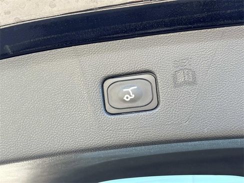 Certified 2024 Ford Edge SEL w/ Convenience Package image 14