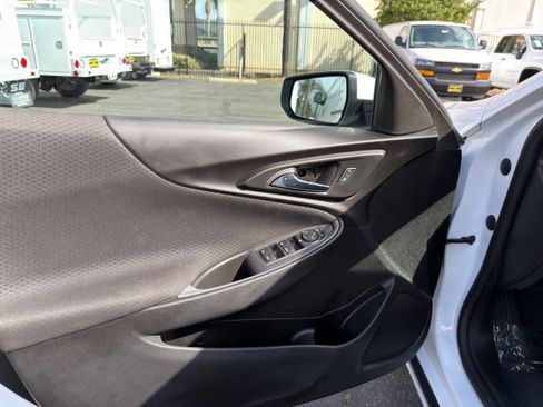 Used 2024 Chevrolet Malibu LT image 22