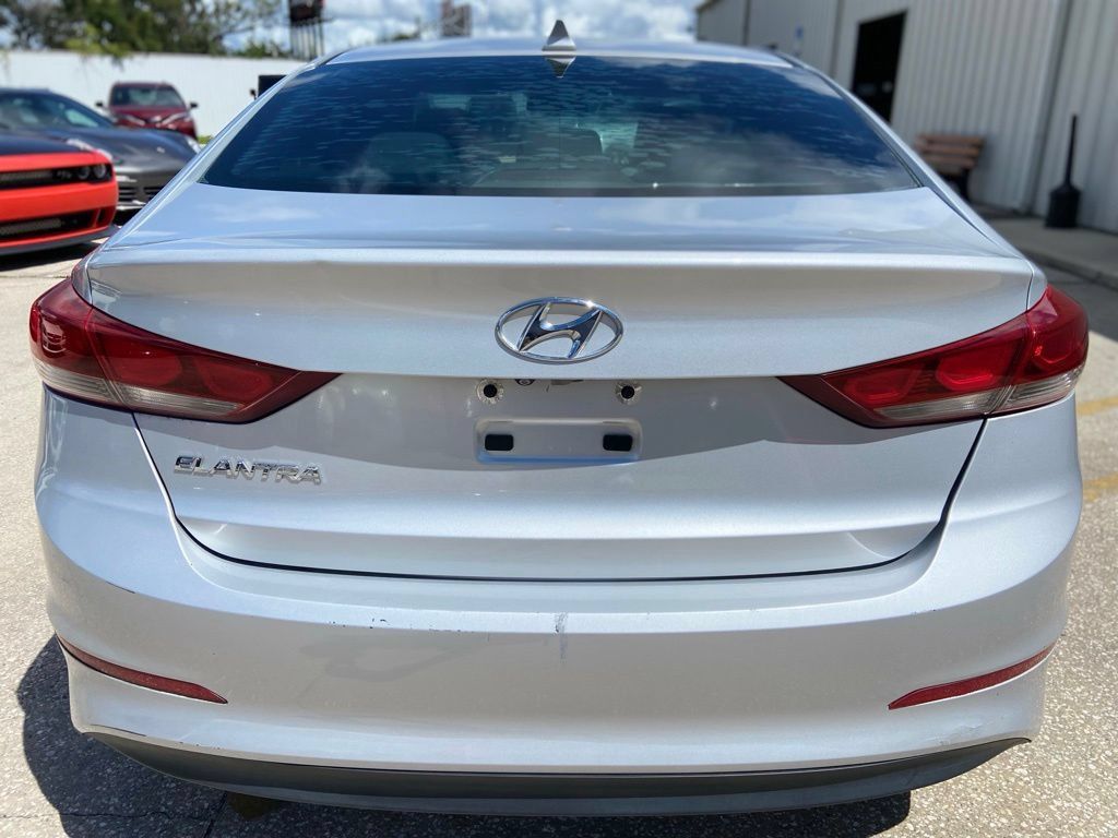 Used 2012 Hyundai Sonata Limited w/ Navigation Pkg FWD image 5