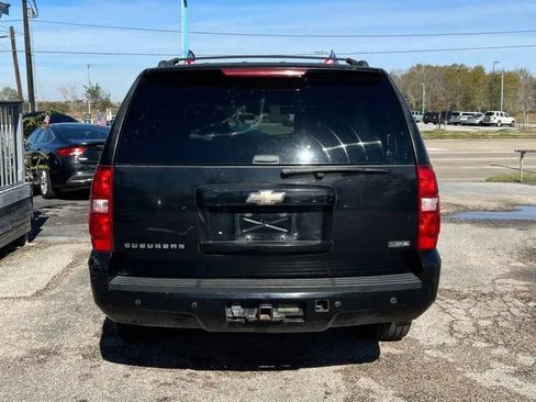 Used 2008 Chevrolet Suburban LT w/ LT Preferred Equipment Group RWD image 7