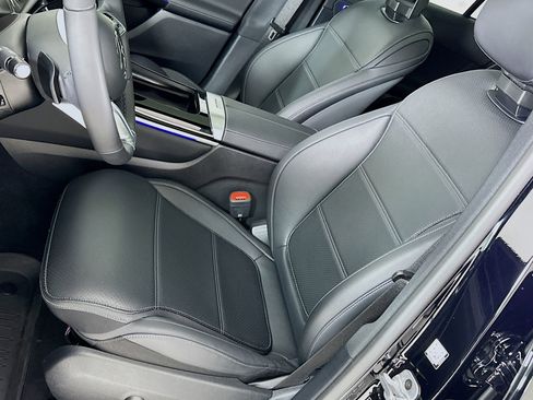 Used 2026 Mercedes-Benz GLC 300 image 21