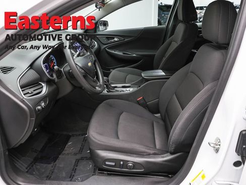 Used 2024 Chevrolet Malibu LT FWD image 14