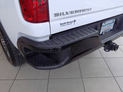 Used 2024 Chevrolet Silverado 2500 Custom w/ Custom Convenience Package AWD/4WD image 8