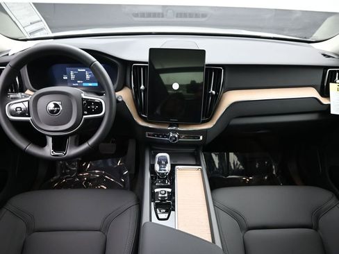 New 2026 Volvo XC60 T8 Plus w/ Protection Package Premier image 20