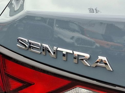 Used 2024 Nissan Sentra SV FWD image 31