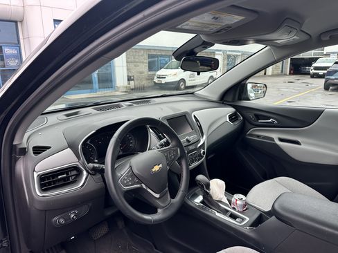 Used 2024 Chevrolet Equinox LT w/ LPO, Floor Liner Package FWD image 11