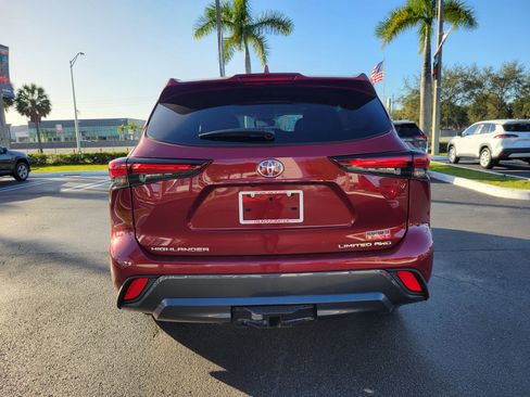 New 2026 Toyota Highlander Limited image 10