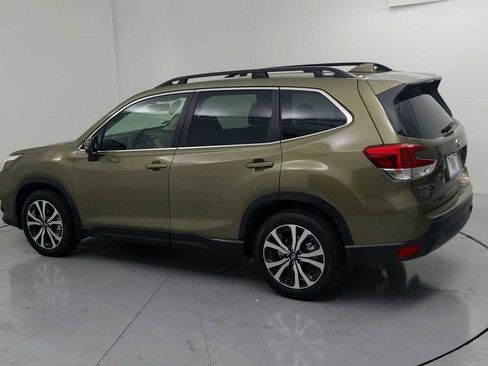 Used 2023 Subaru Forester Limited AWD/4WD image 7