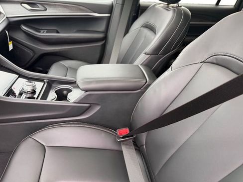 New 2026 Jeep Grand Cherokee L Limited AWD/4WD image 14