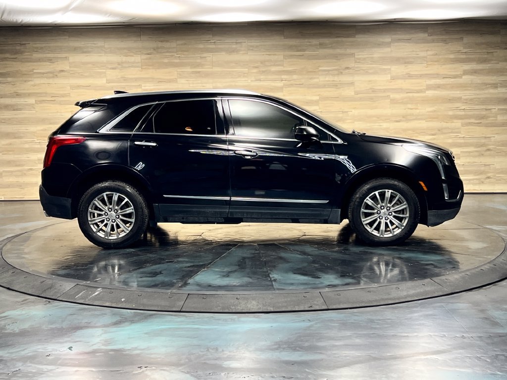 Used 2017 Cadillac XT5 Luxury w/ Driver Awareness Package FWD image 23