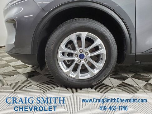 Used 2021 Ford Escape SE image 29