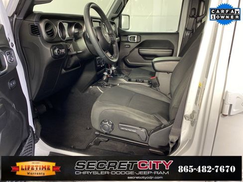 Used 2021 Jeep Wrangler Unlimited Sport image 11