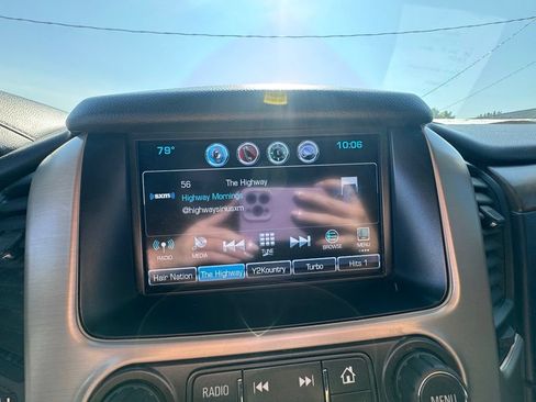 Used 2018 GMC Yukon Denali AWD/4WD image 25