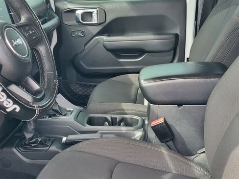 Used 2023 Jeep Wrangler Sport S image 25