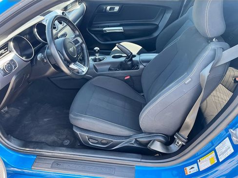 Used 2021 Ford Mustang GT RWD image 19