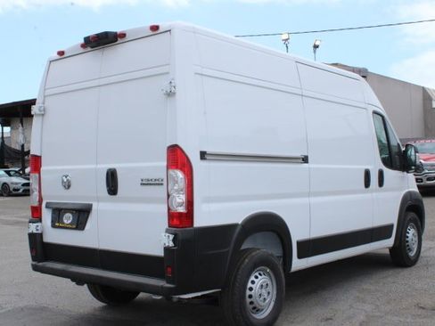 New 2025 RAM ProMaster 1500 w/ Safety Group image 6