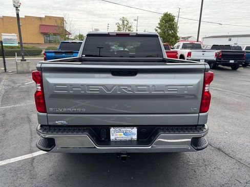Used 2023 Chevrolet Silverado 1500 LT AWD/4WD image 7