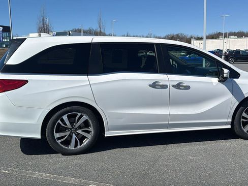 Used 2023 Honda Odyssey Touring image 5